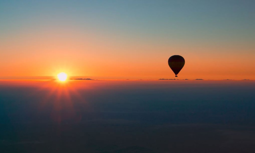 Image 15: Hot Air Balloon Ride