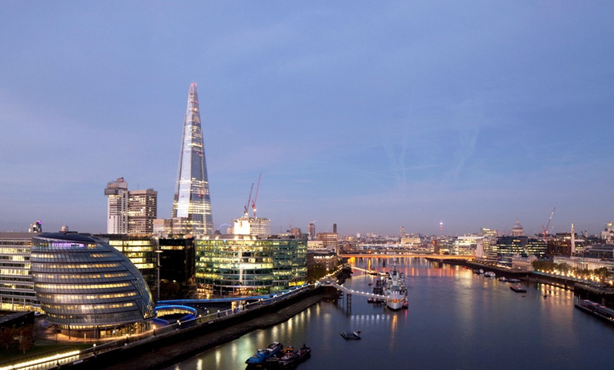 Image 5: St. Valentine's Date, Tower Bridge