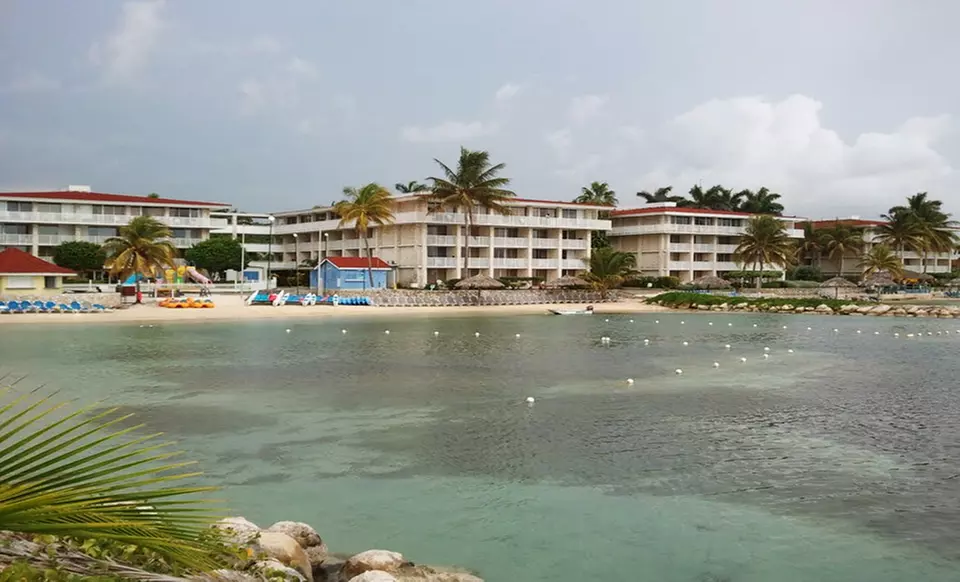 ✈ All-Inclusive Holiday Inn SunSpree Resort Stay w/Air. Price per Person Based on Double Occupancy. Incl. Taxes & Fees. - Primary Image