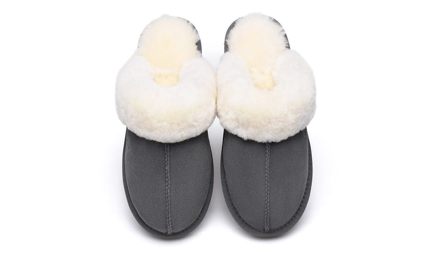 Image 11: UGG Unisex Muffin Scuff Slippers