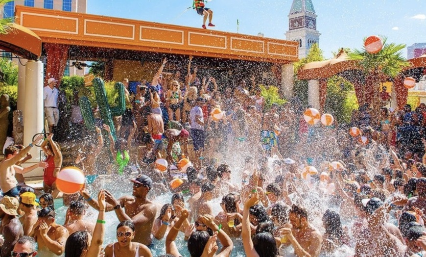 Image 2: Las Vegas Pool Party Crawl Experience for One