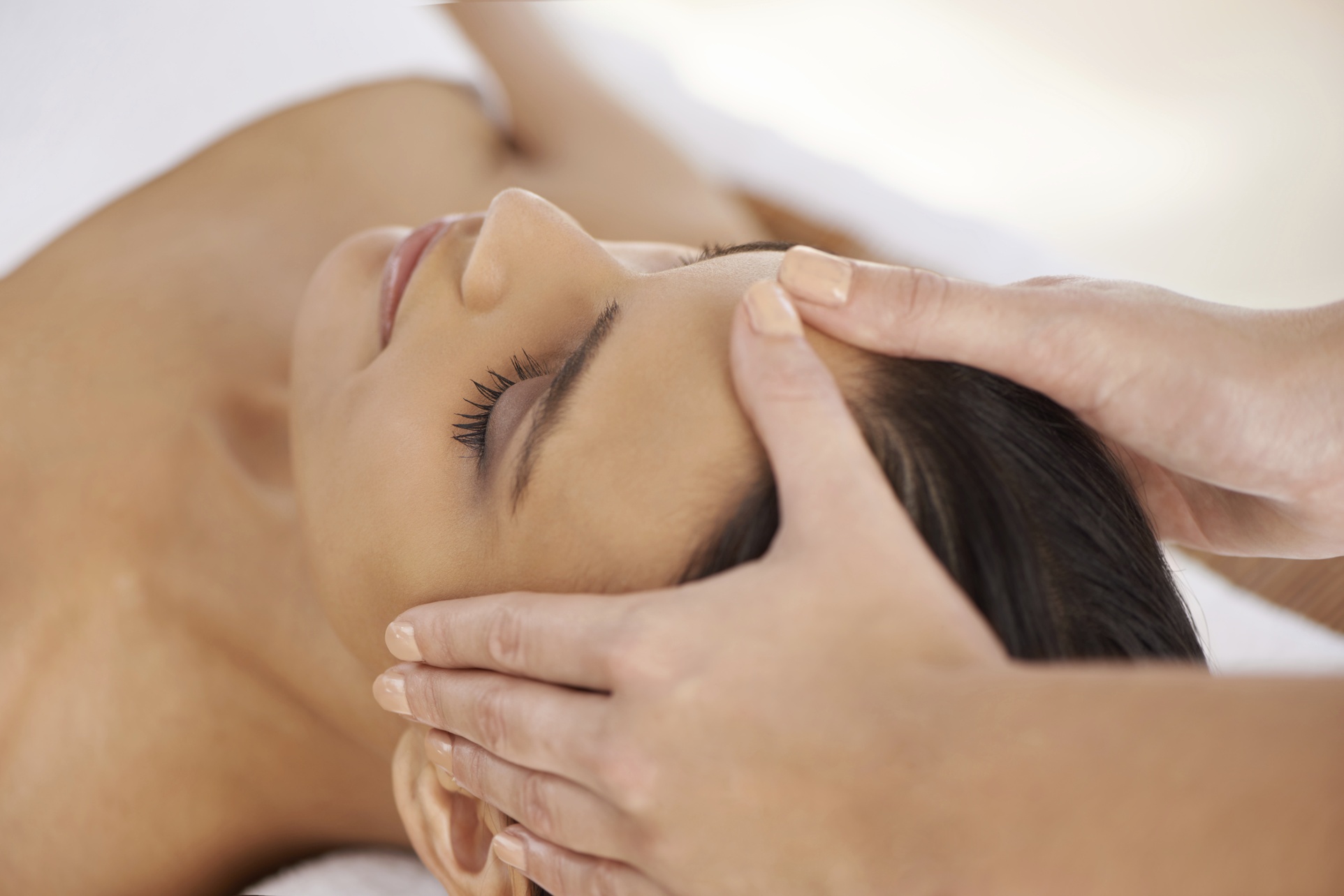 Experience Scalp Care with a Detox and Massage Treatment 