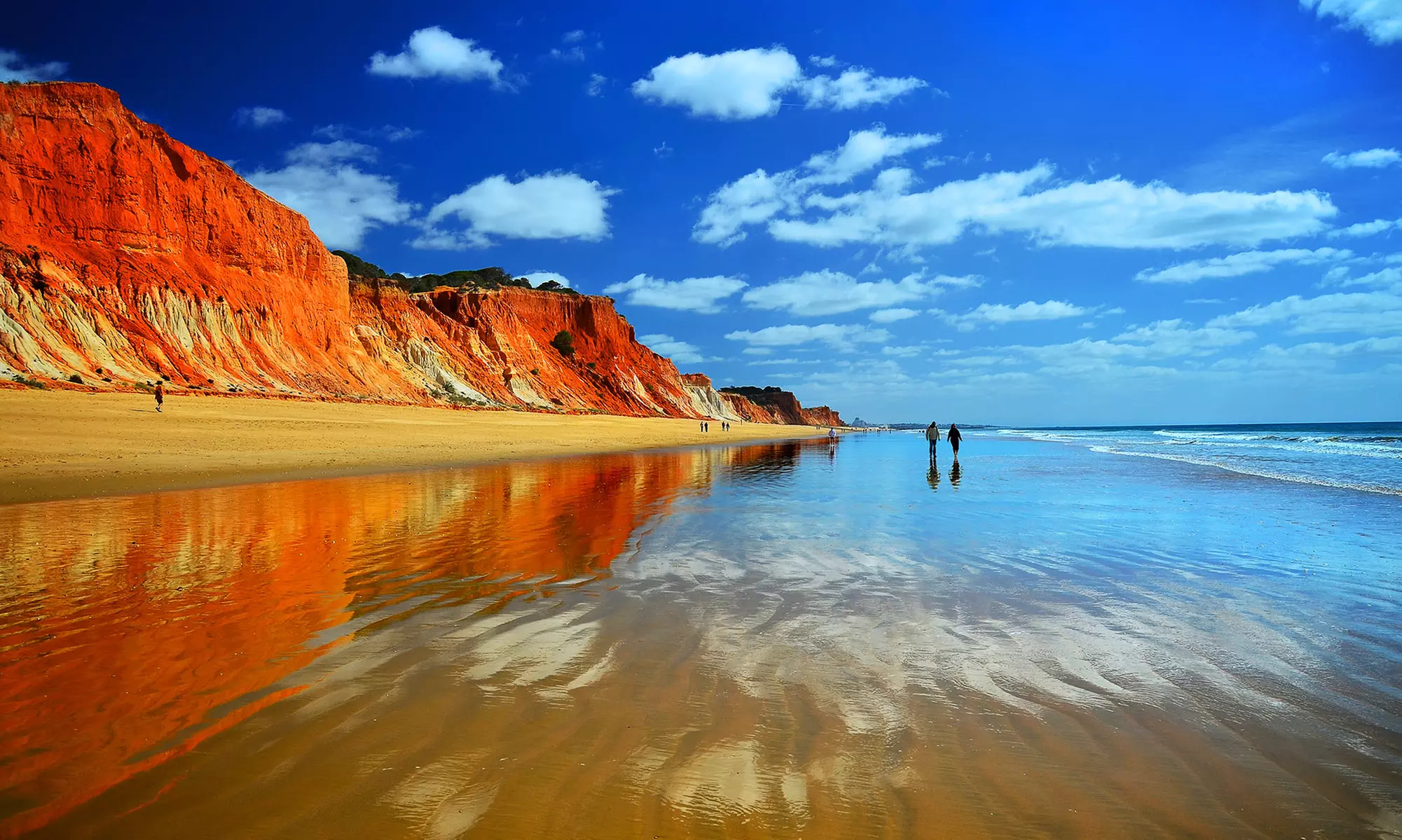 ✈ 8-Day Portugal Vacation with Air & Hotels from Weekender Breaks US