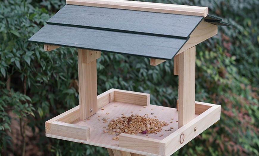 Image 3: Free-Standing Wooden Bird Feeding Table