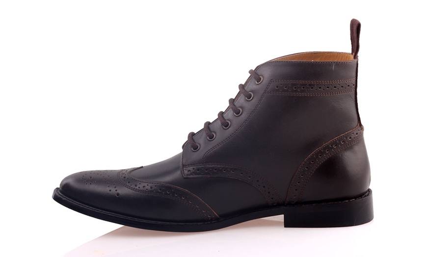 Image 14: Men's Brogue Boots