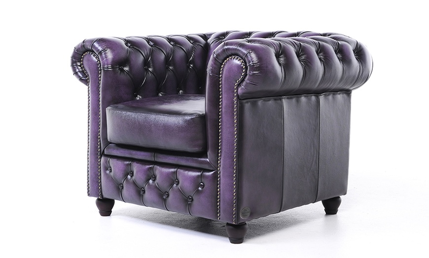 Image 13: Sofas Chesterfield en cuir authentiques 