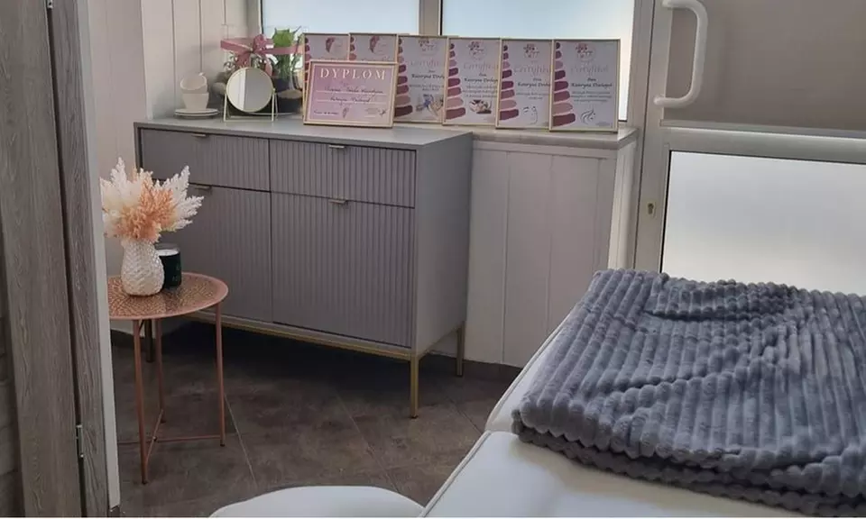 Odmładzające zabiegi RF lifting i IPL na twarz, szyję i dekolt