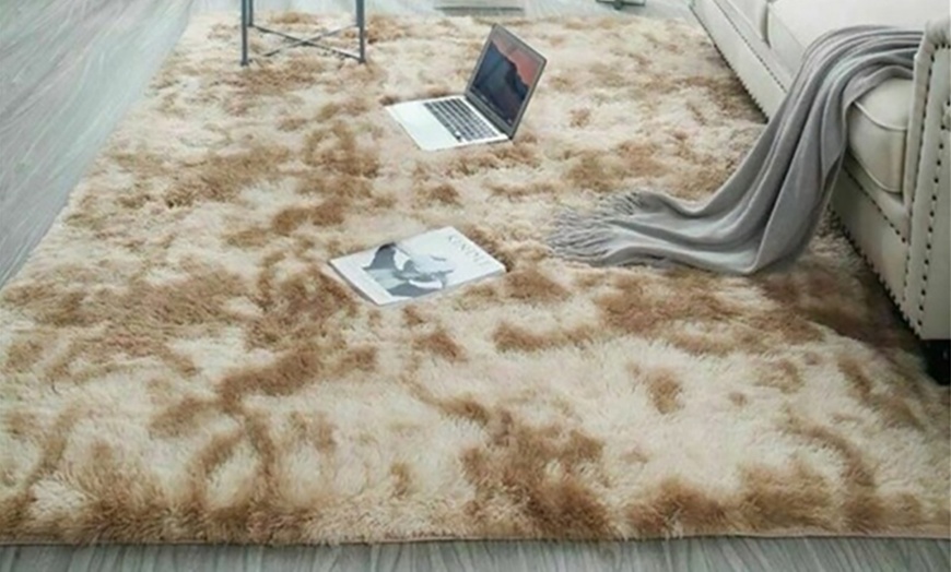 Image 13: Rectangular Faux Fur Carpet