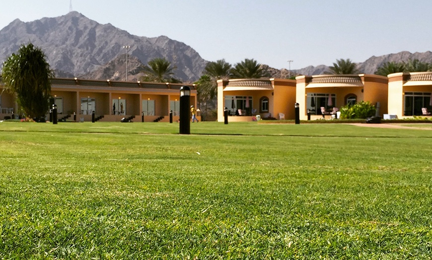 Image 3: 4* Fujairah Stay