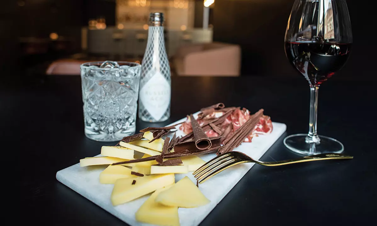 Maastricht: Standard- oder Superior-Doppelzimmer mit Frühstück