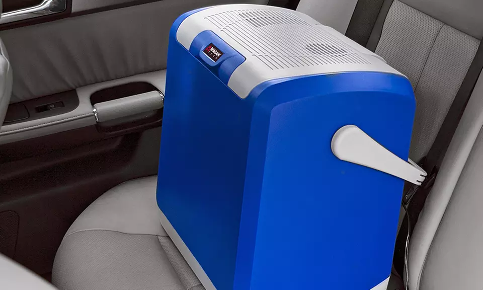 Wagan 12V Food and Beverage Cooler/Warmer with Home Adapter - Second Medium