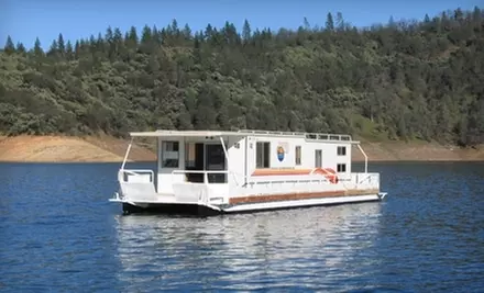 Seven-Night Stay in Executive Houseboat on Shasta Lake from Silverthorn Resort in Redding ($2,990 Value) - Primary Image