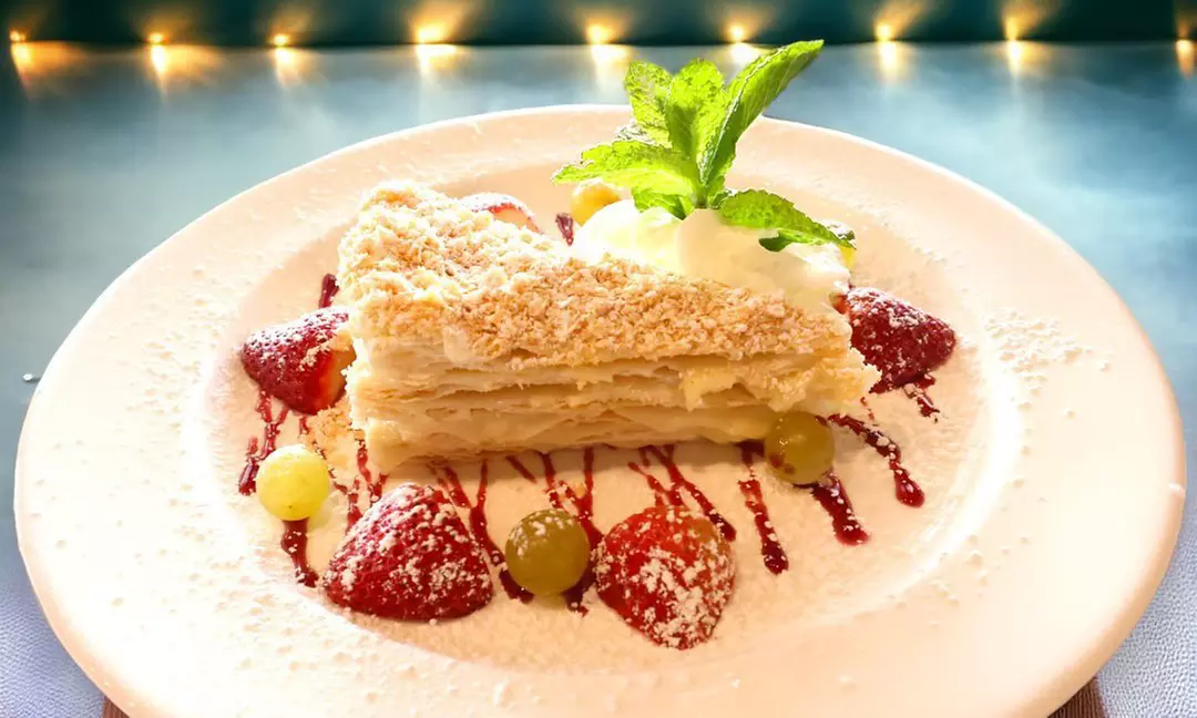 Experience Russian Flavors with Entertainment and Dining Options