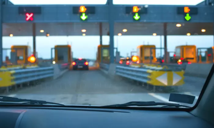 Fulli-Mautbox 12 Monate lang gratis, um Staus an der Mautstelle zu vermeiden - inkl. Versand (93% sparen) - Primary Image