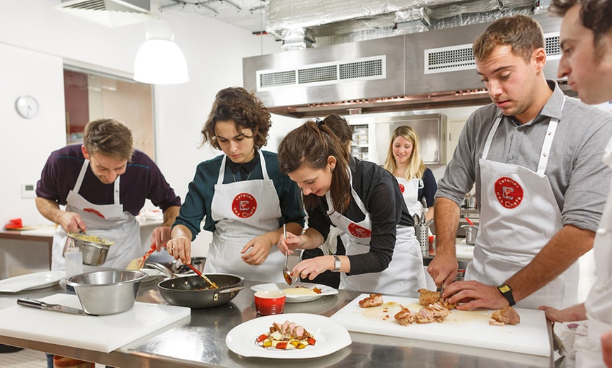 Image 7: L'atelier des Chefs Cookery Class