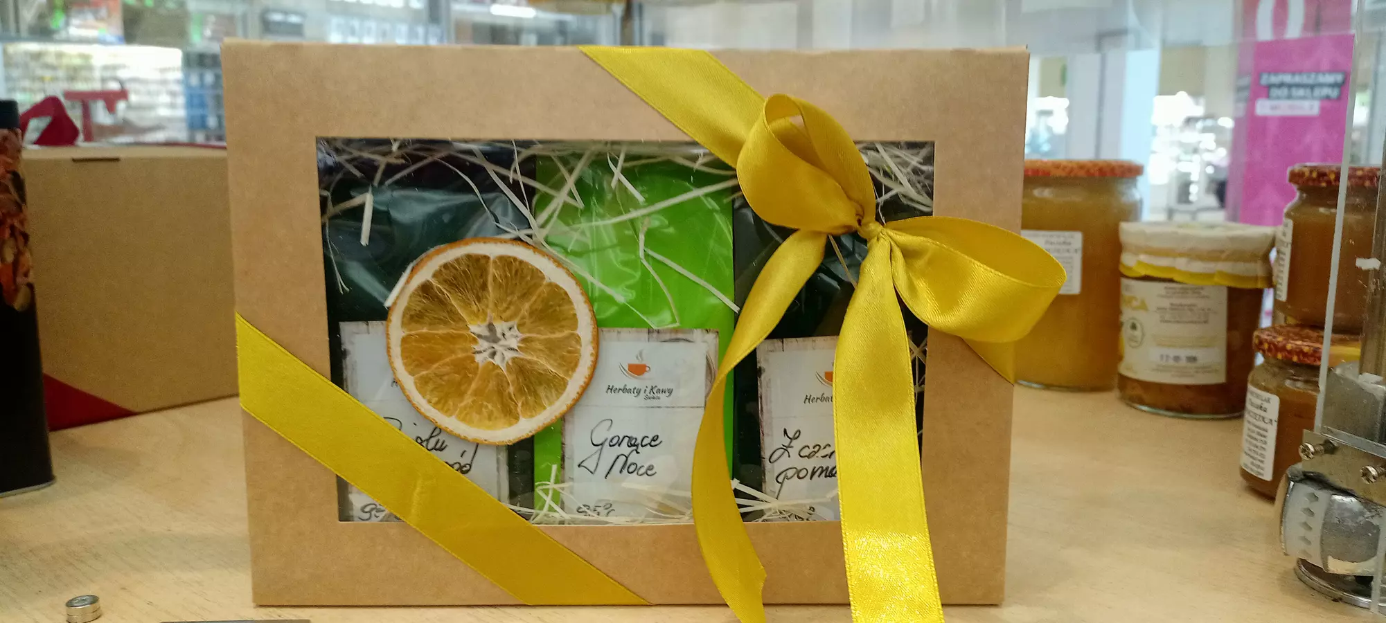 Prezent dla Mamy: zestawy herbat z opcją dostawy w całym kraju