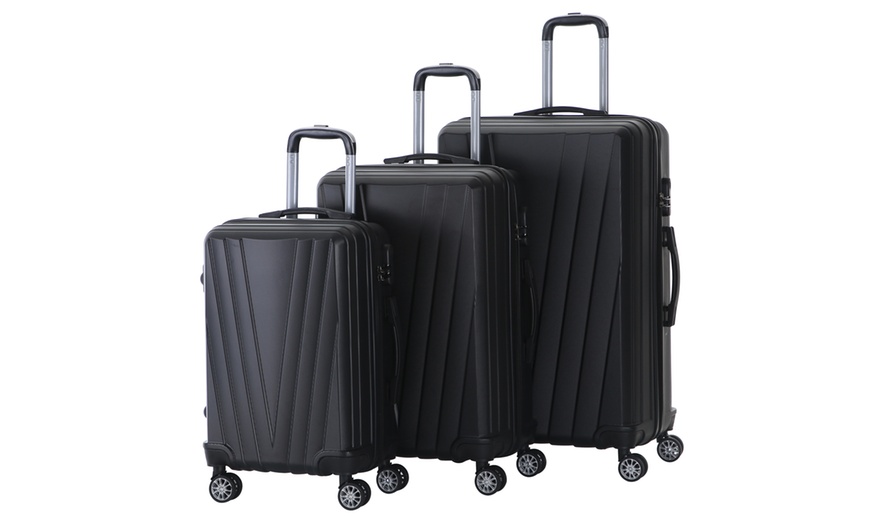 Image 10: Three-Piece Luggage Set