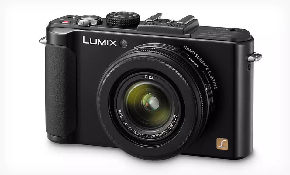 $239.99 for a Panasonic DMC-LX7K Digital Camera with 7.5x Intelligent Zoom ($449.99 List Price). Free Shipping. - Second Medium