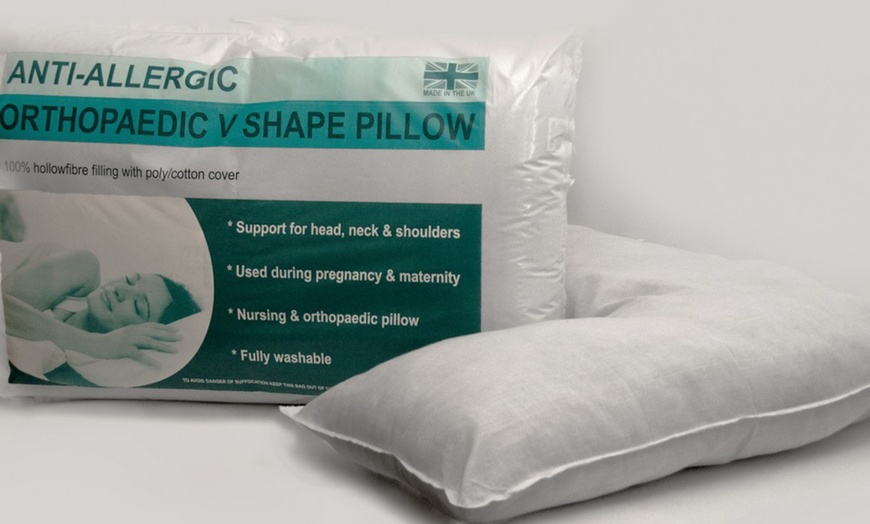 Image 3: V-Shape Orthopaedic Pillow