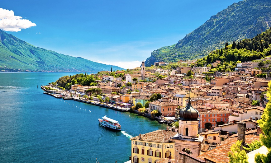 Image 1: ✈ Rome and Lake Garda: 4-6 Nights with Flights