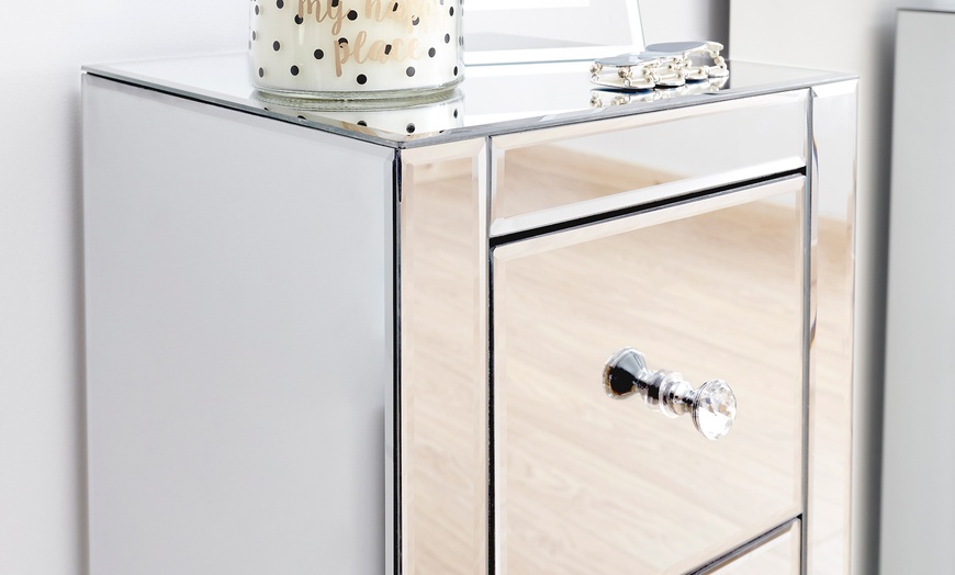 Image 7: Sophia Mirrored Bedside Chest