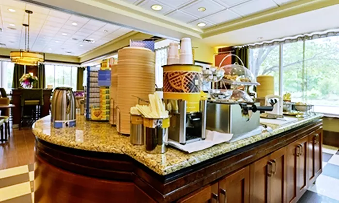 Stay at Hampton Inn Philadelphia/Bridgeport in Swedesboro, NJ,  with dates into January 2018 - Second Medium