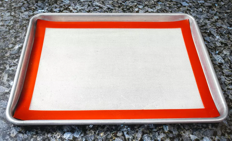 Nonstick Silicone Baking Mat - Second Medium