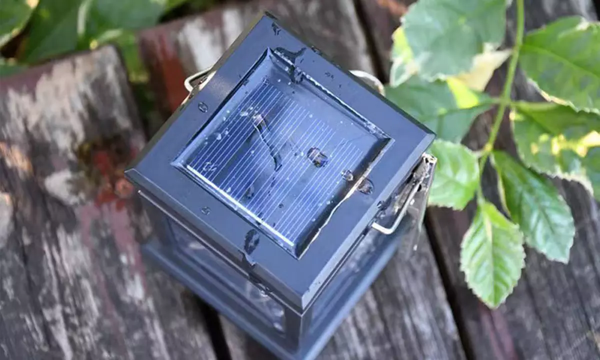 Pack of Two Solar Hanging Lantern Lights