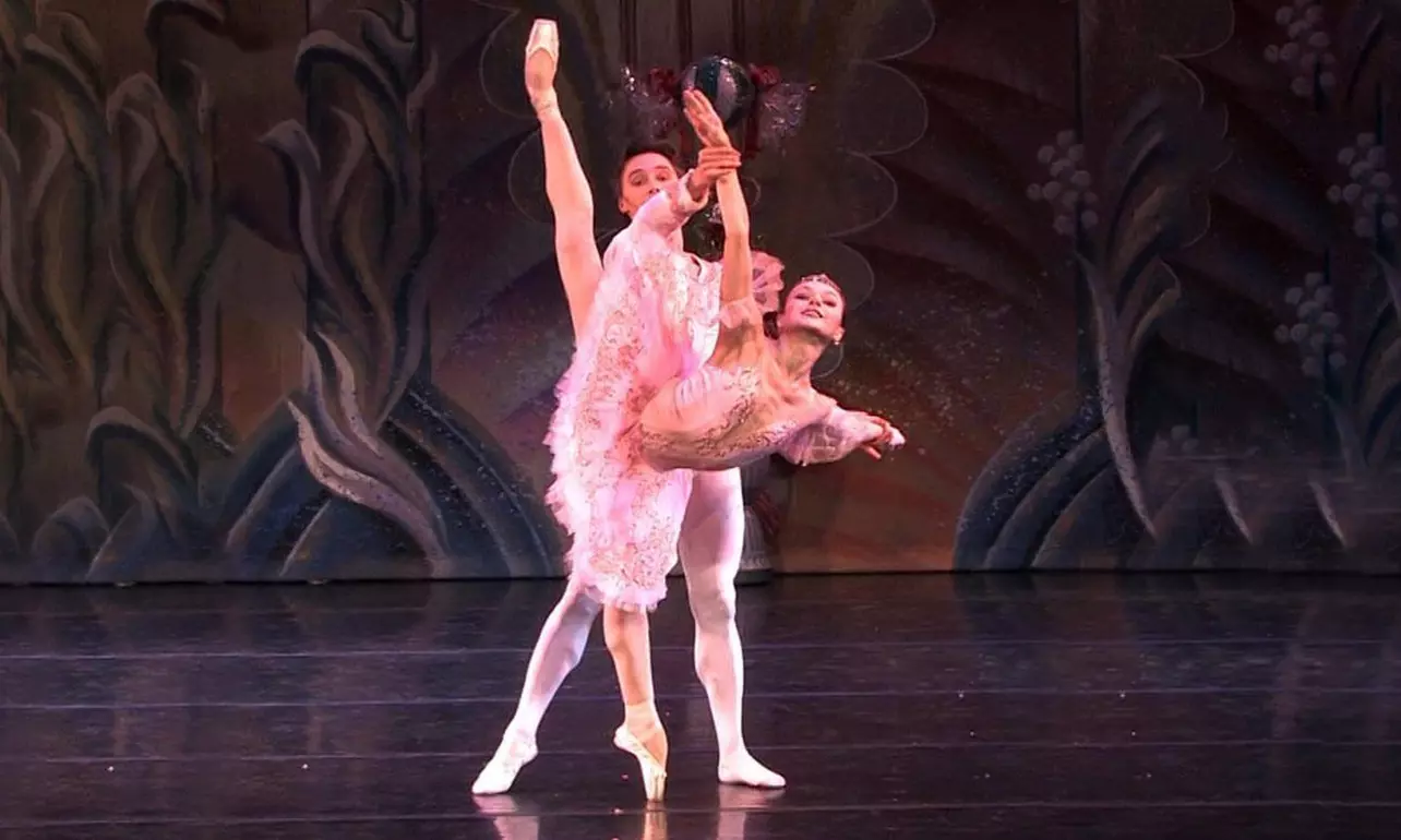 "The Nutcracker" by The Northern Virginia Ballet and Academy of Russian Ballet on Saturday, November 24, at 2 or 6 p.m. - Primary Image