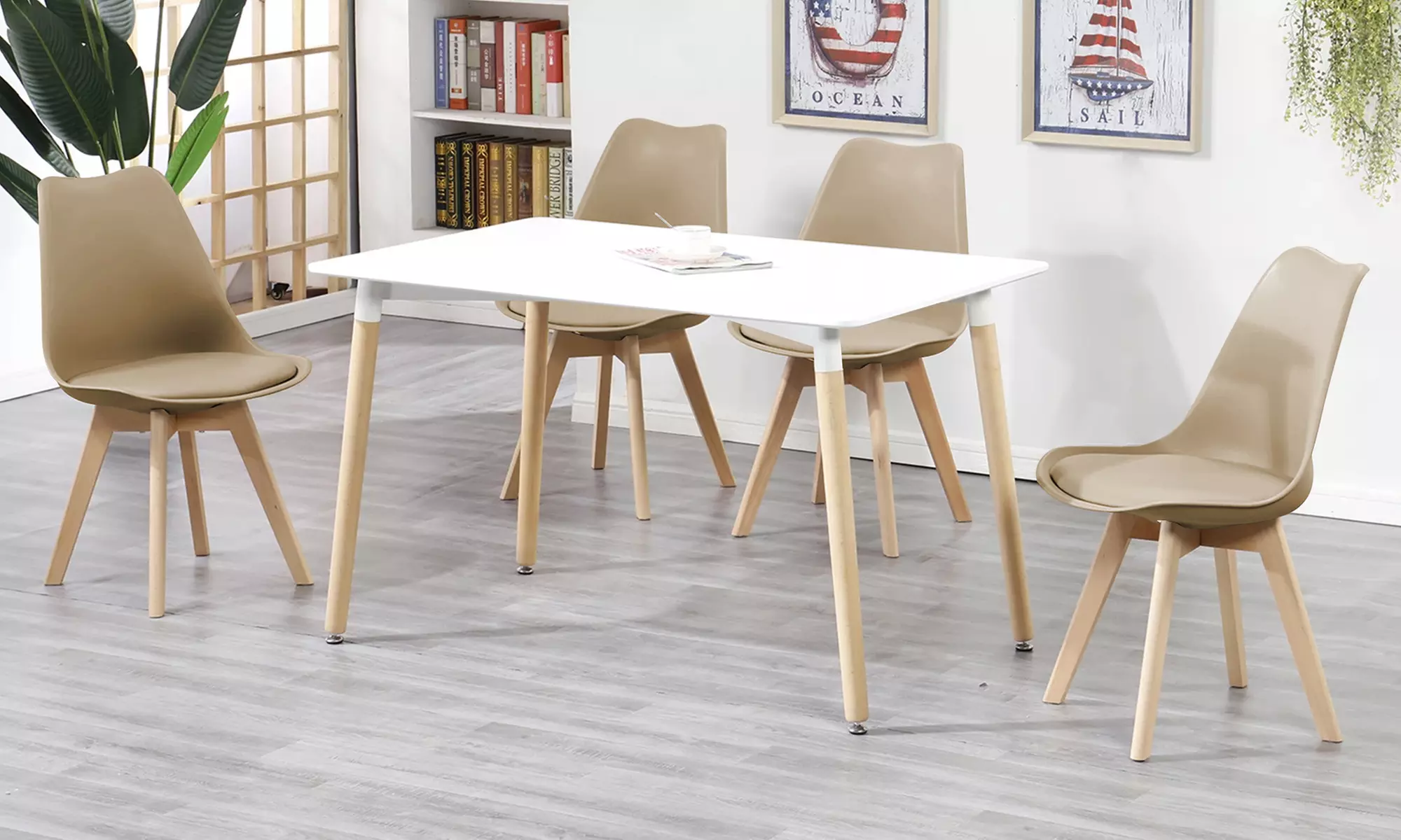 Set di 4 sedie stile nordico