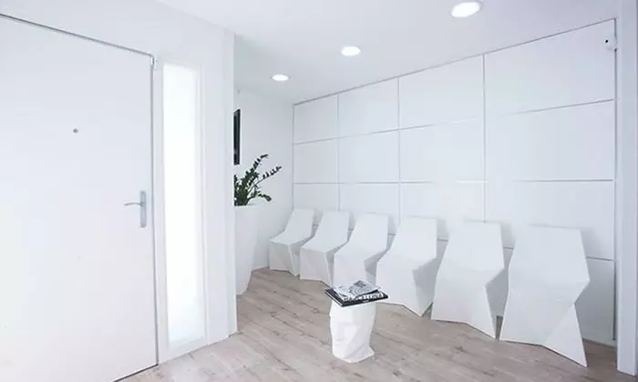 Hasta 58% de dto. en Limpieza dental en WHITE CLINICA DENTAL