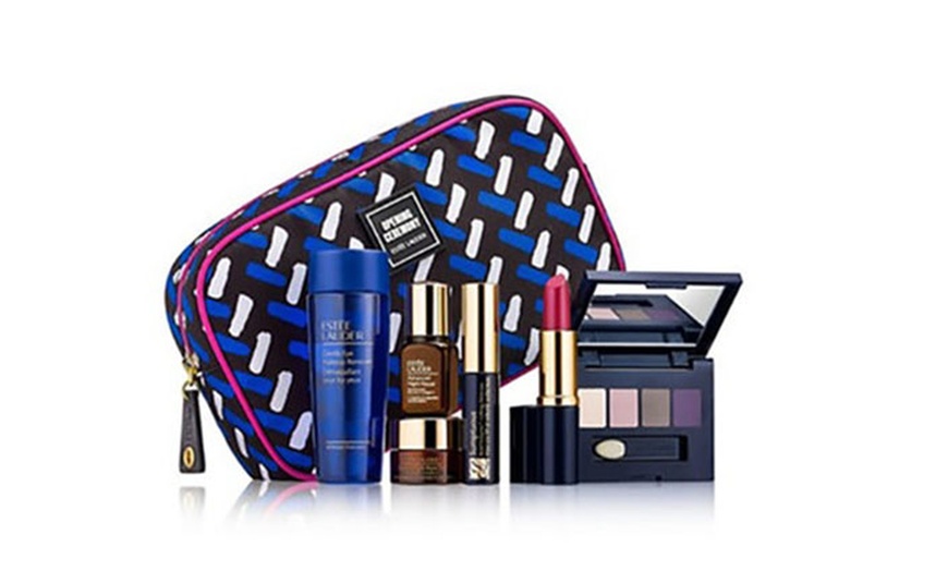 Image 4: Estee Lauder Make-Up Gift Sets