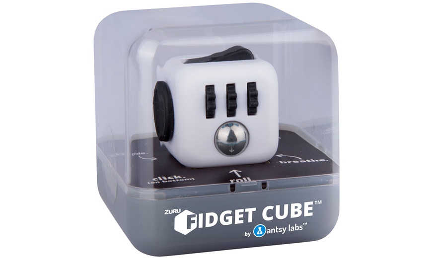 Image 7: Zuru Fidget Cube