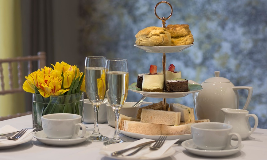 Image 1: Prosecco Afternoon Tea