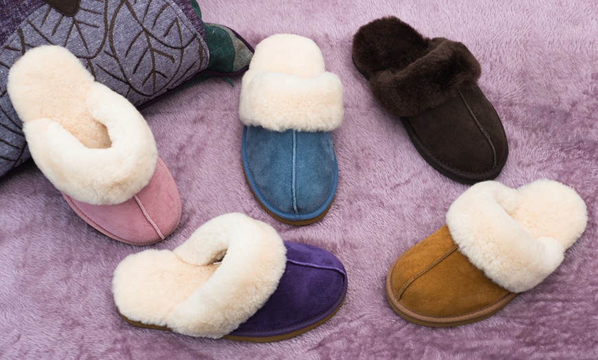 Image 1: Women's Sheepskin-Lined Slippers