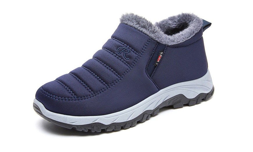 Image 5: Non-Slip Fleece Lined Winter Boots