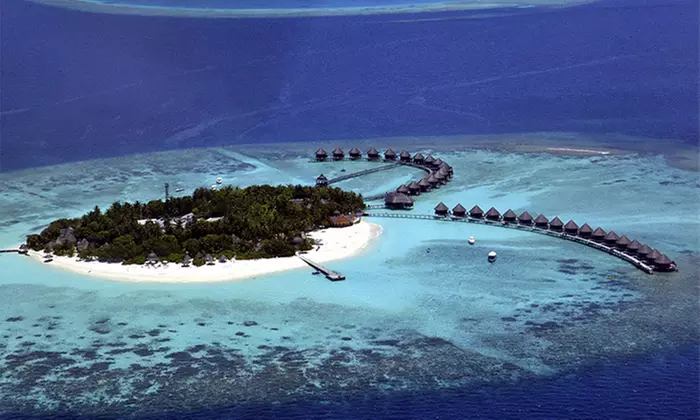 ✈ 9-Day Maldives Getaway: 4* All-Inclusive Paradise with Flights