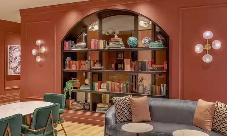 Members Pricing: Boutique Charm Near Boston Common and Downtown Sights