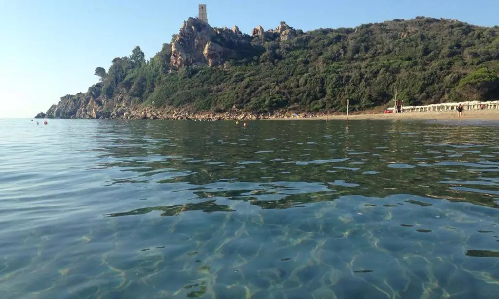 Sardinien: 3-7 Nächte inkl. Halbpension, opt. Strandservice