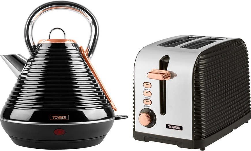 Image 4: Tower Kettle and Toaster