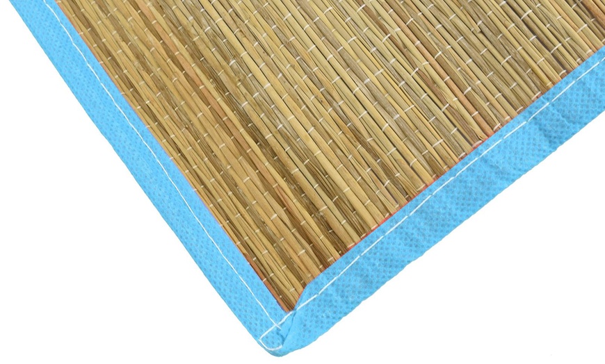 Image 10: Straw Beach Mat