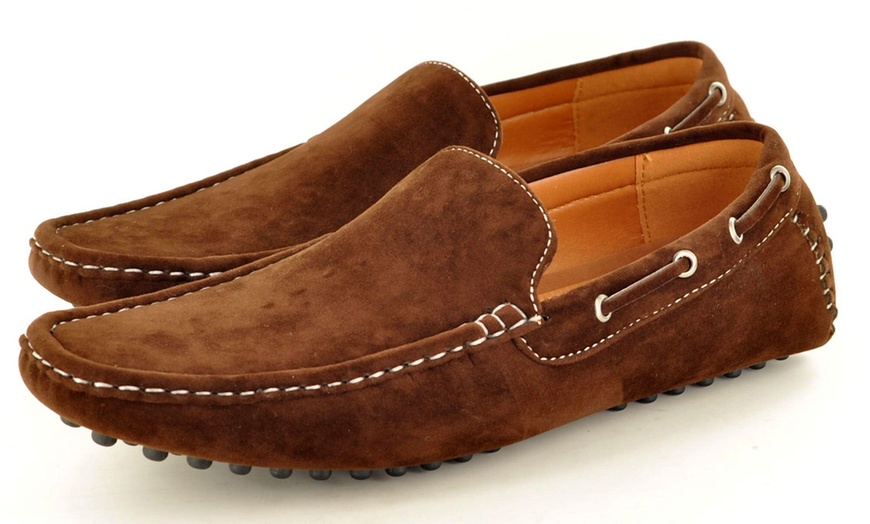 Image 34: Men's Faux Suede Casual Loafers