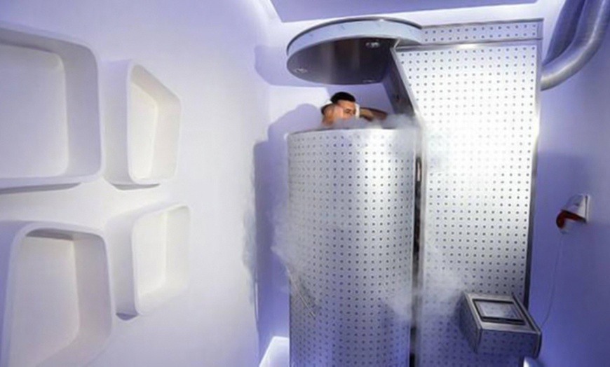 Image 1: Cryotherapy and LED Phototherapy