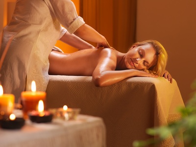 45 Min Introductory Deep Tissue or Swedish Massage + Lavender Oil + Mimosa / New Customer Only - Serenity Lounge