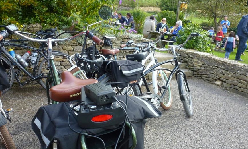 Image 4: Cotswold Electric Bike Treasure Trail