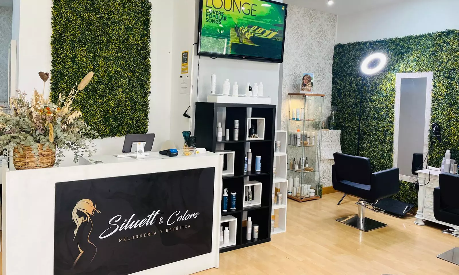 Luce un pelazo con un alisado de queratina que incluye corte y peinado