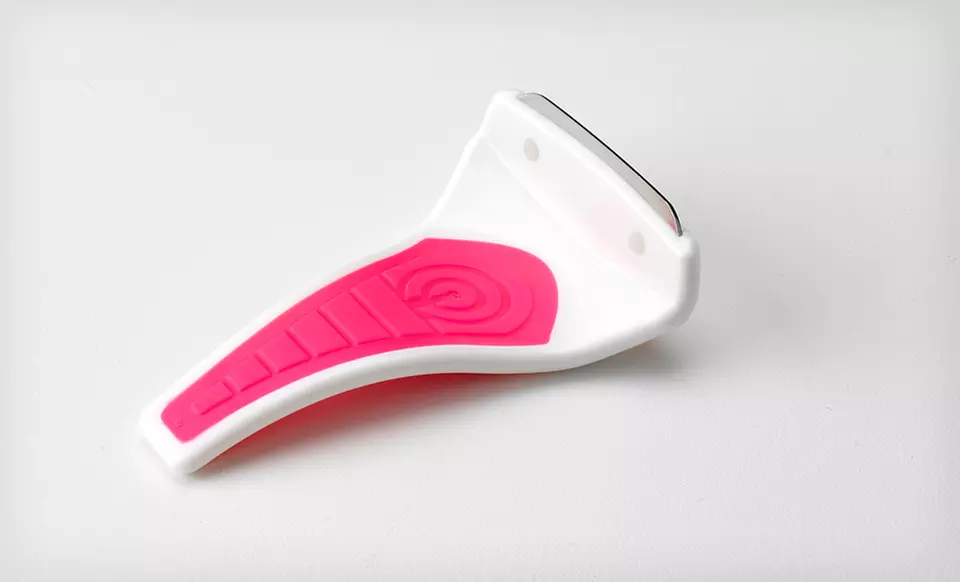 $7.99 for a Le Edge Full-Body Exfoliating Tool in Blue or Pink ($34.95 List Price). Free Returns. - Second Medium