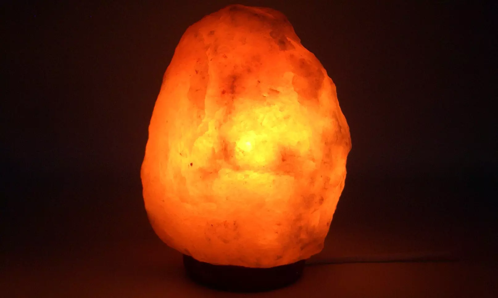 1 o 2 lámparas de sal Himalaya de 2-3 kg We Houseware - Primary Image