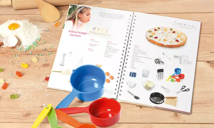 Kinder-Backbuch „Kinderleichte Becherküche“ inkl. 5 Messbechern, bekannt aus „Die Höhle der Löwen“ (30% sparen*) - Second Medium