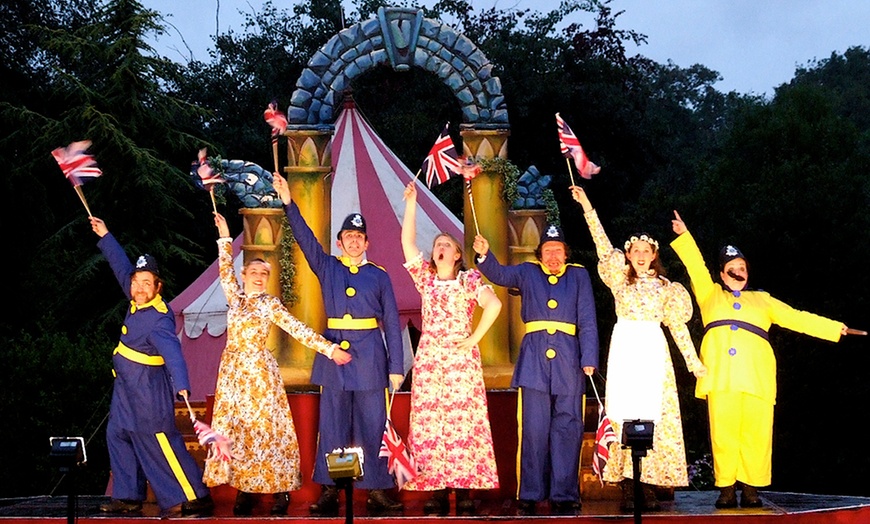 Image 1: Chiswick House Open Air Theatre